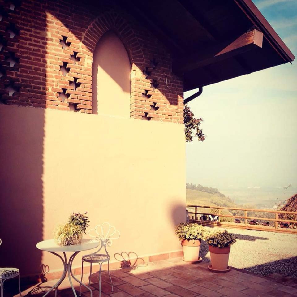 700Enolocanda Santa Giuletta Esterno foto