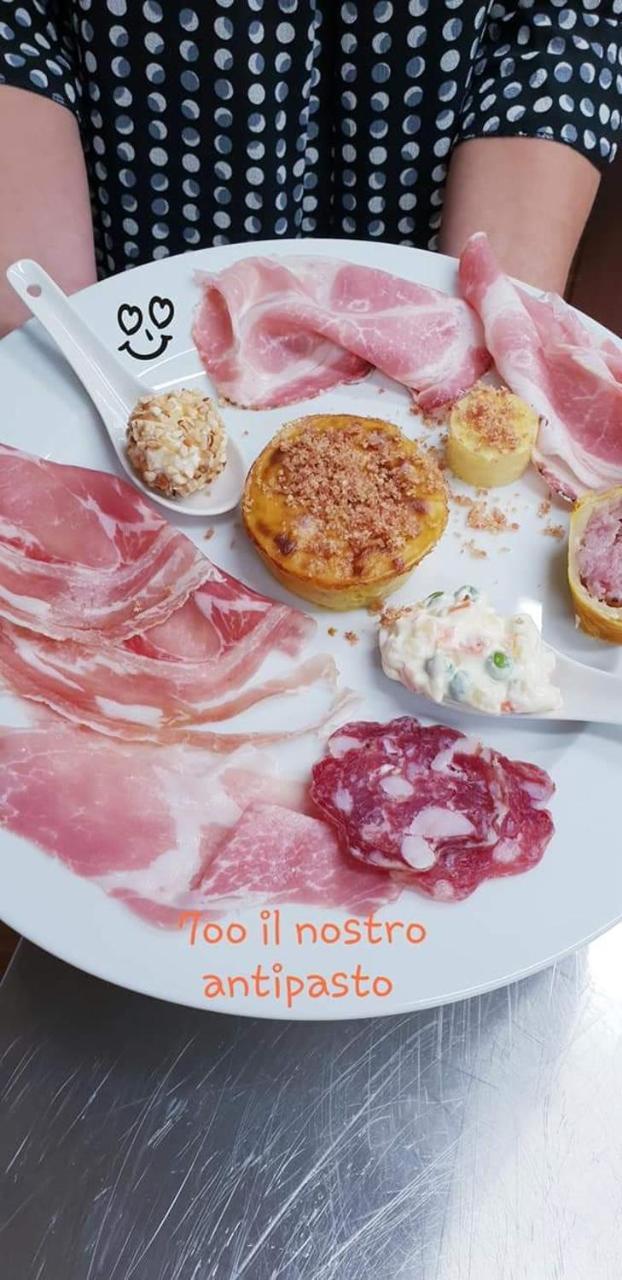 700Enolocanda Santa Giuletta Esterno foto
