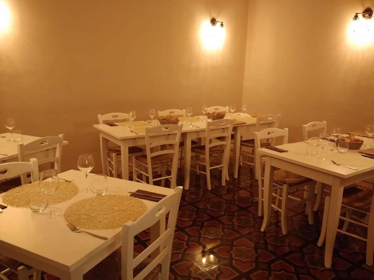 700Enolocanda Santa Giuletta Esterno foto