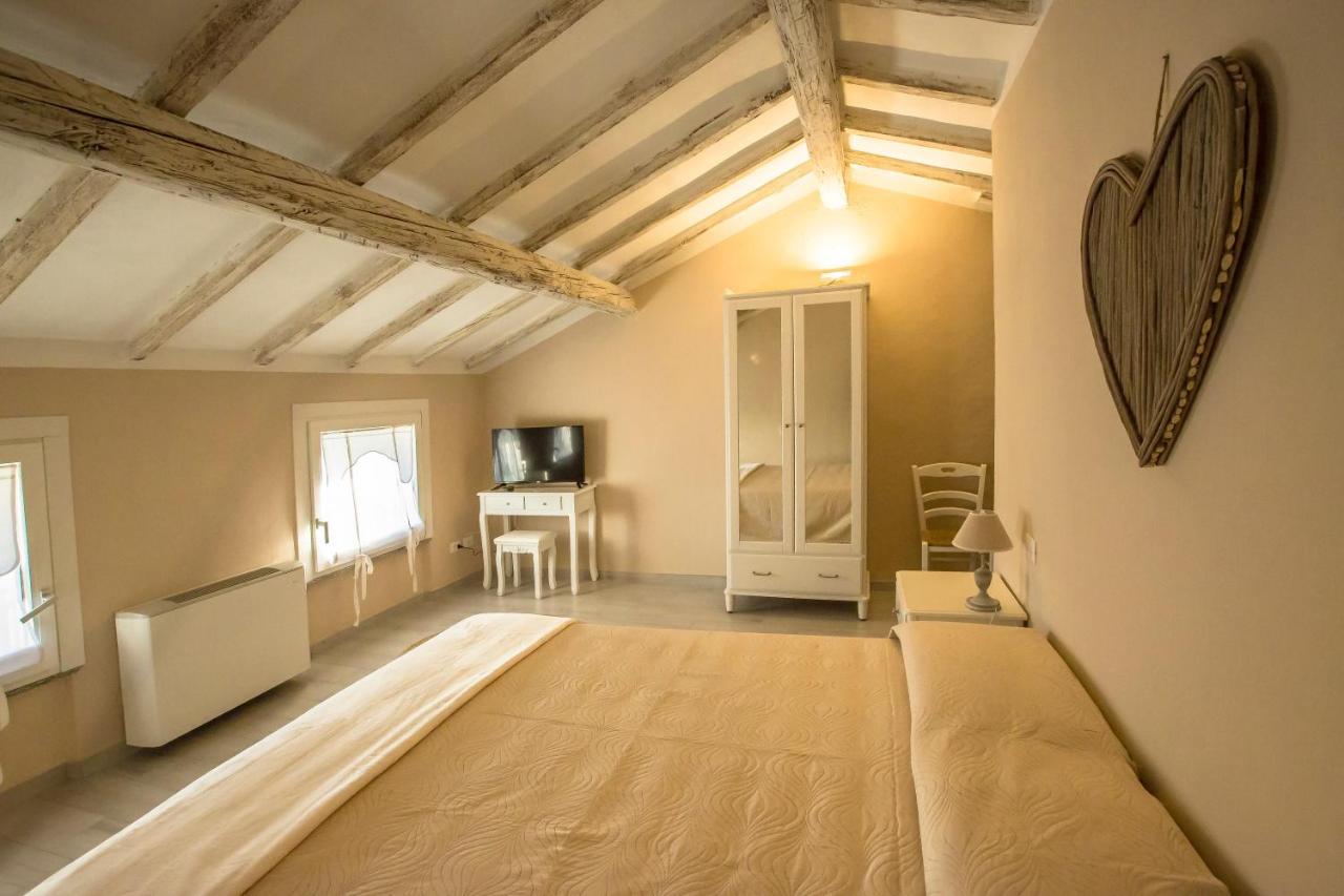 700Enolocanda Santa Giuletta Esterno foto